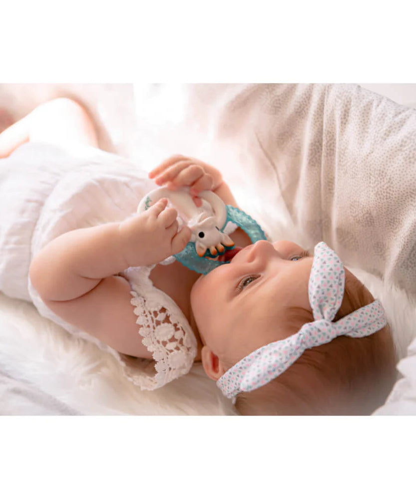 Sophie La Girafe Cooling Teething Ring teether for infants 3+ Months - MINIMEE KIDS