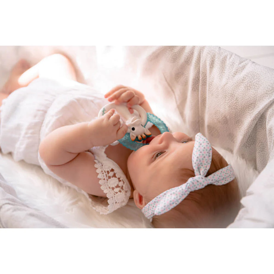 Sophie La Girafe Cooling Teething Ring teether for infants 3+ Months - MINIMEE KIDS