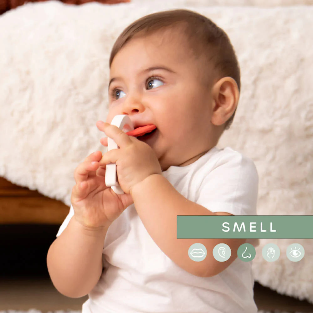 Sophie La Girafe Fragrance Ring Teether for Infants 0+ Months - MINIMEE KIDS