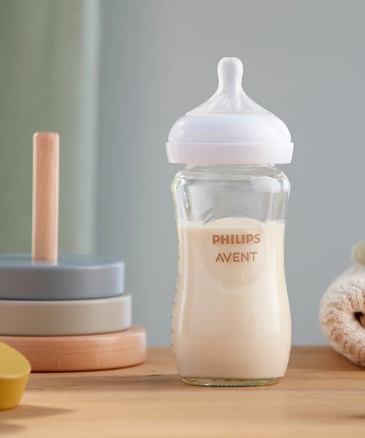 Philips Avent Glass Natural Baby Bottle (240ml, 3-Pack) | Natural Response Nipple with Anti-Colic Valve (Flow 3, 1m+) | Premium BPA-Free Borosilicate Glass