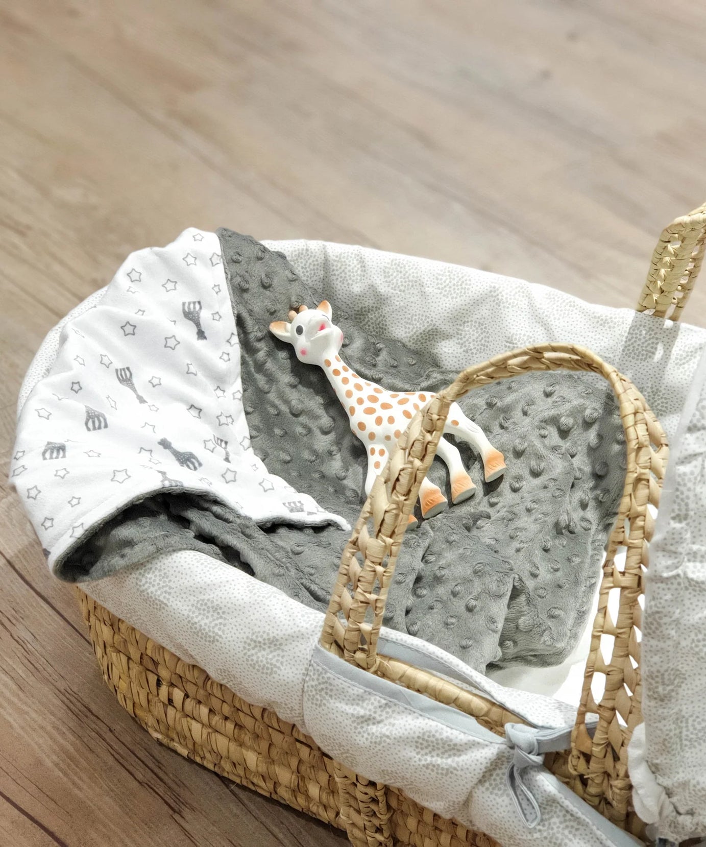 Sophie La Girafe Infant Teether Made with 100% Natural Rubber - 0+ Months - MINIMEE KIDS