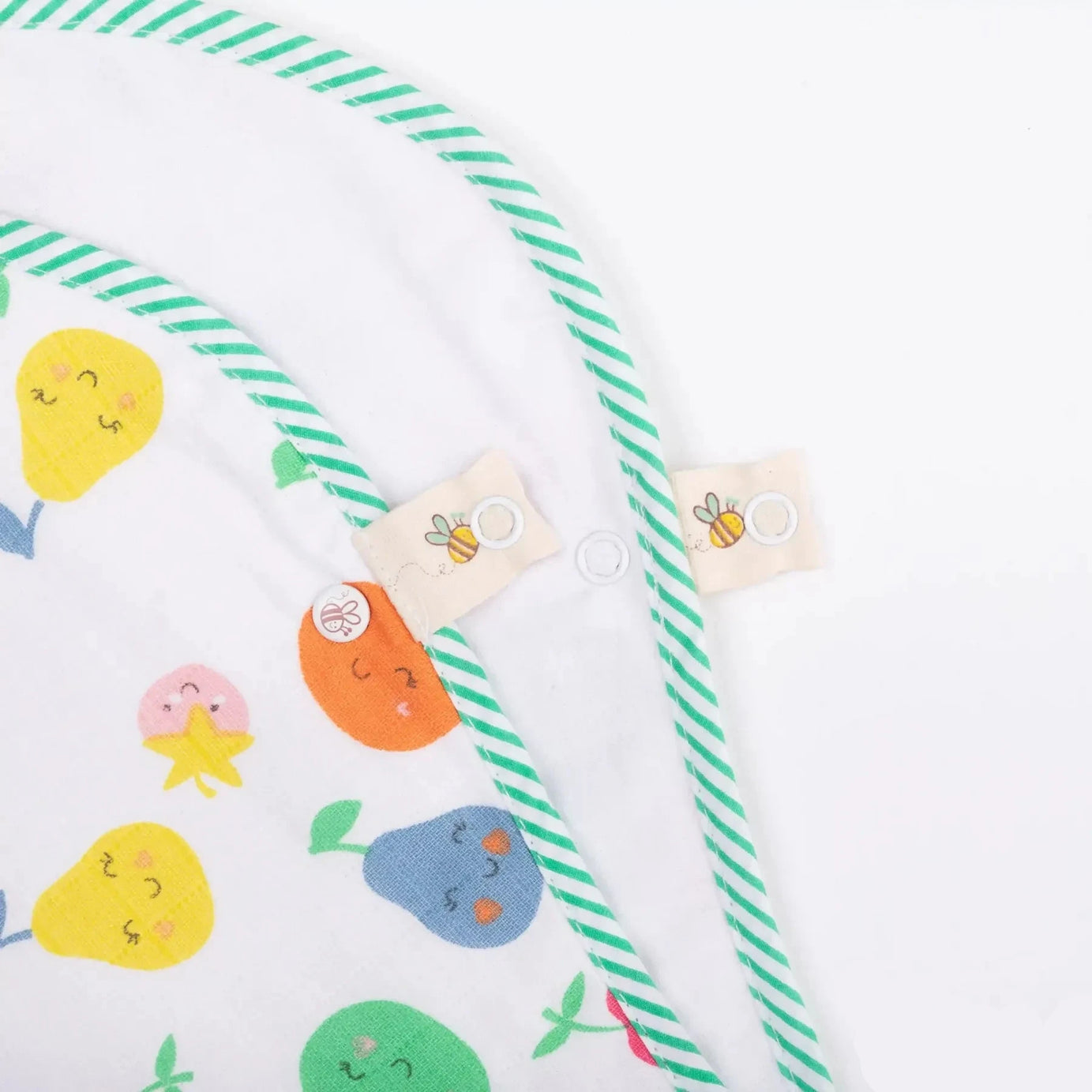 BeeLittle Organic Fruit Punch Muslin Burpy Bib - 100% Soft Cotton | Stylish & Absorbent Burp Cloth for Babies | 58 cm x 23 cm