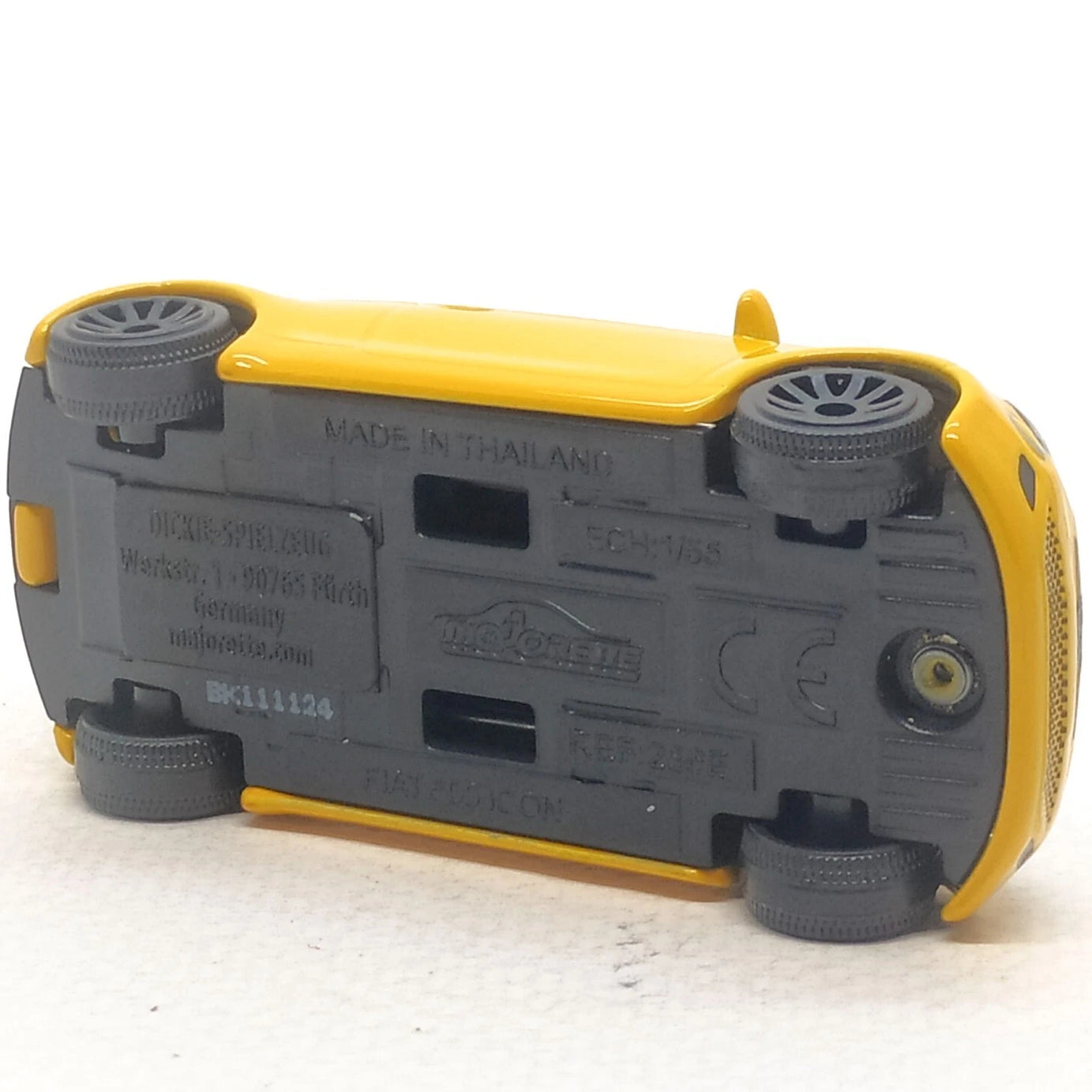 Majorette Street Cars Fiat 500 Icon | Officially Licensed Yellow Die-Cast Metal Toy Car, Realistic 1:64 Scale Model with Suspension for Kids and Collectors Aged 3+