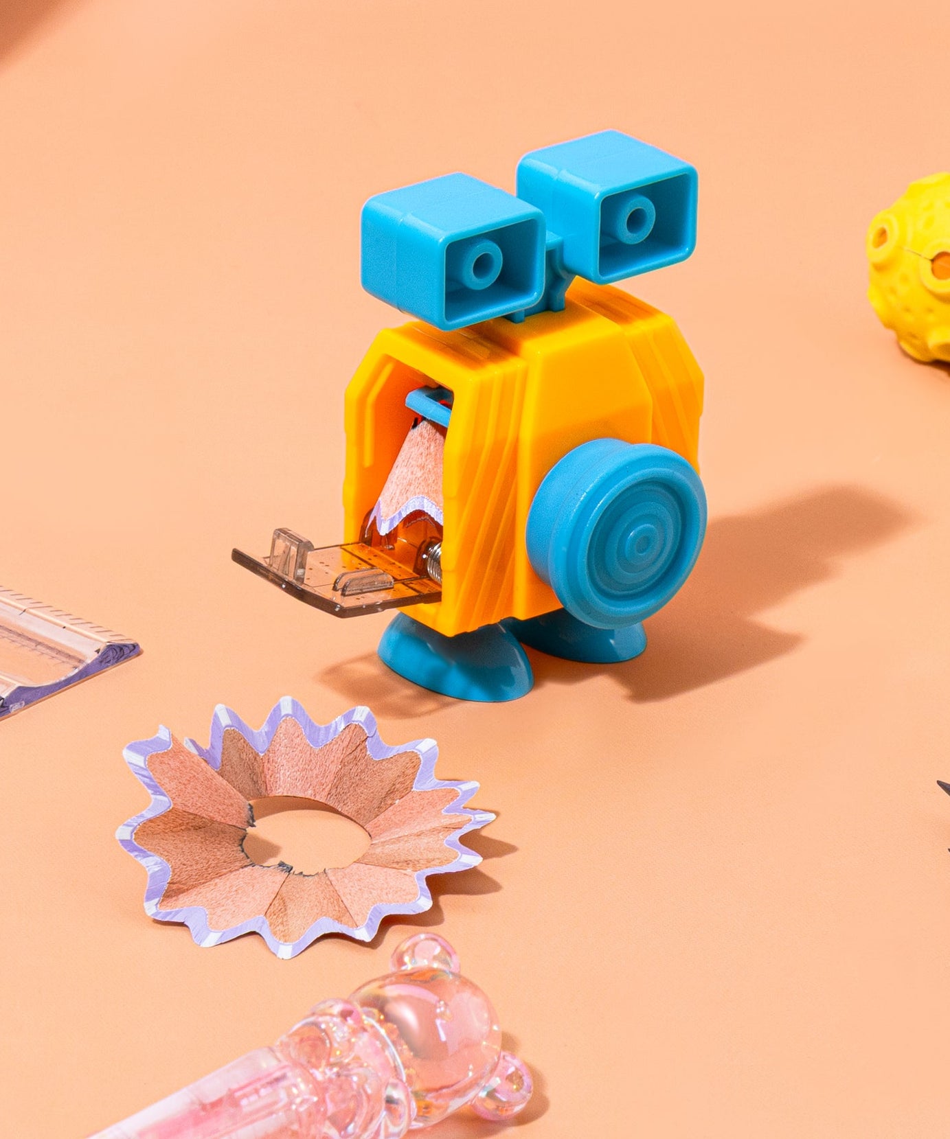 Kidgets KD400 Robo Pencil Sharpener for Kids | Fun "Sharp and Store" Robot Stationery | Stainless Steel Blade | Assorted Colors