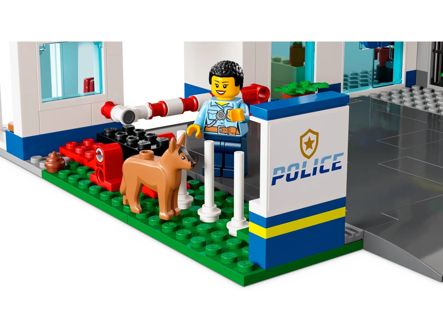 LEGO City 60316 Police Station Building Set – 668 Pieces with 5 Minifigures, Escape Motorcycle, Dog Figure, and Police Vehicle – Creative Play for Kids Ages 6+