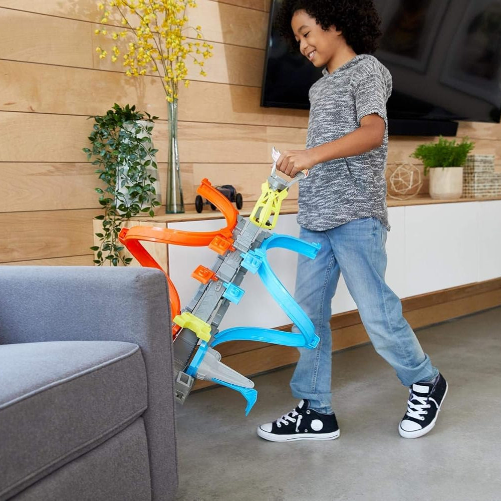 Hot Wheels Stunt Tracks Loop & Launch Track Set with Adjustable 2-Foot-Tall Loop, High-Speed Stunt Racing, and 1 Hot Wheels Car for Kids 5+ Years | GRW39