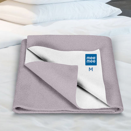 Mee Mee Total Dry & Breathable Waterproof Mattress Protector Sheet for Babies | Ultra Absorbent & Rash-Free Dry Mat for Newborns | Reusable Diaper-Free Night Sheet in Small, Medium, Large & XL Sizes | SUbject to Availability Color will be Provided