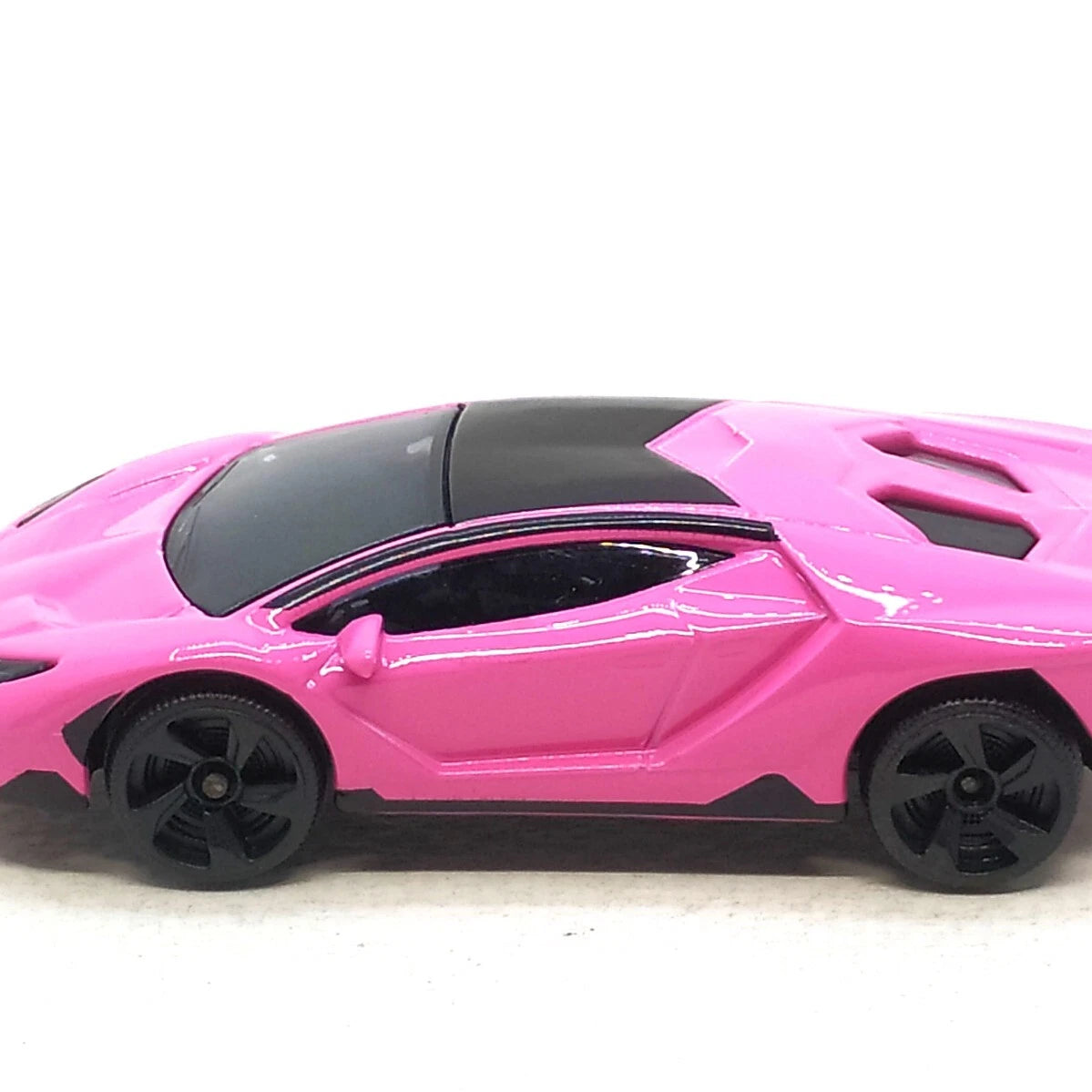 Majorette Street Cars Lamborghini Centenario | Officially Licensed Pink Die-Cast Metal Supercar | Realistic 1:64 Scale Model for Kids and Collectors Aged 3+