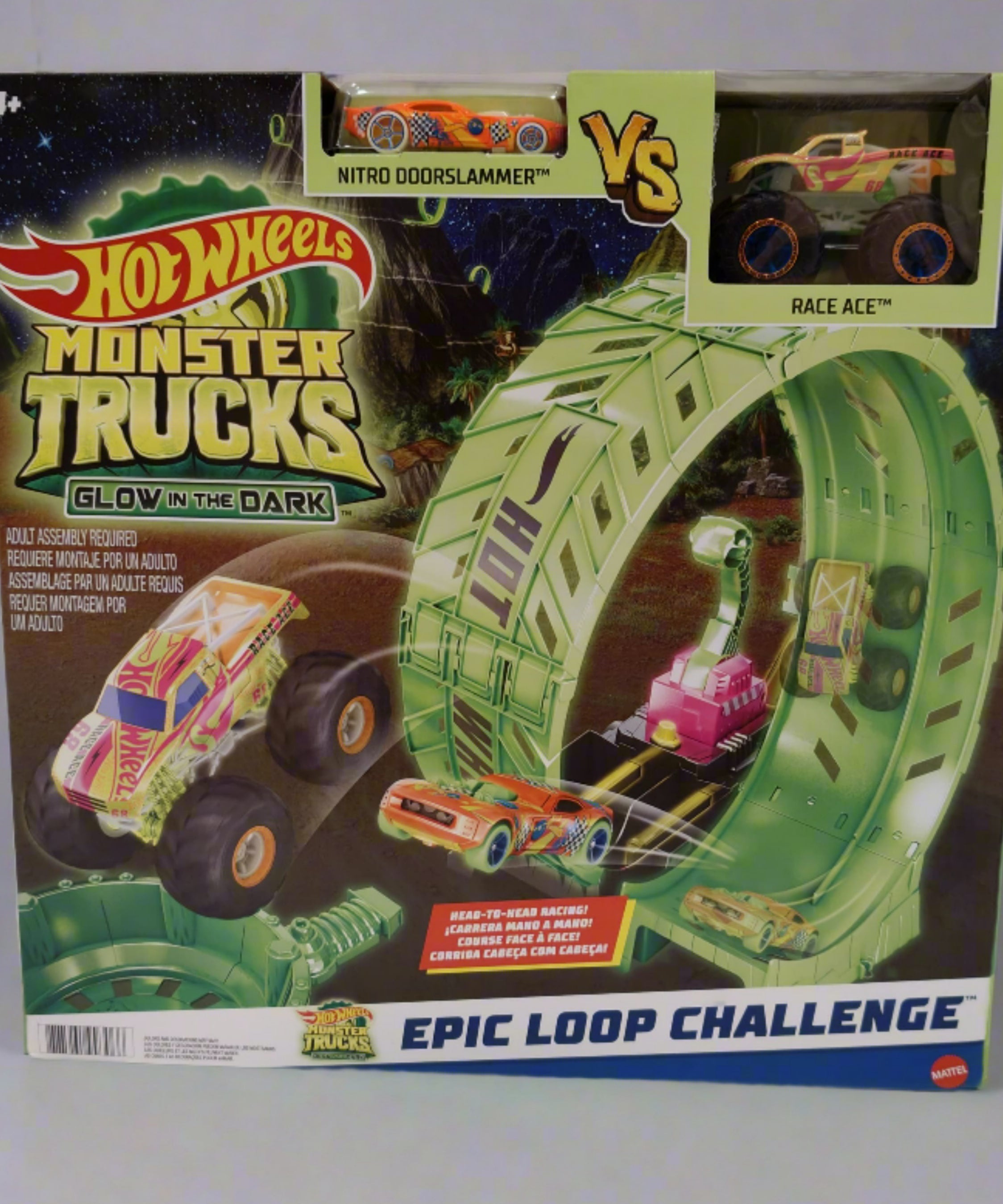 Hot Wheels Monster Trucks Glow in the Dark - Epic Loop Challenge Playset 1 Race car vs 1 monster car Playset with Launcher, Ramp & Giant Loop