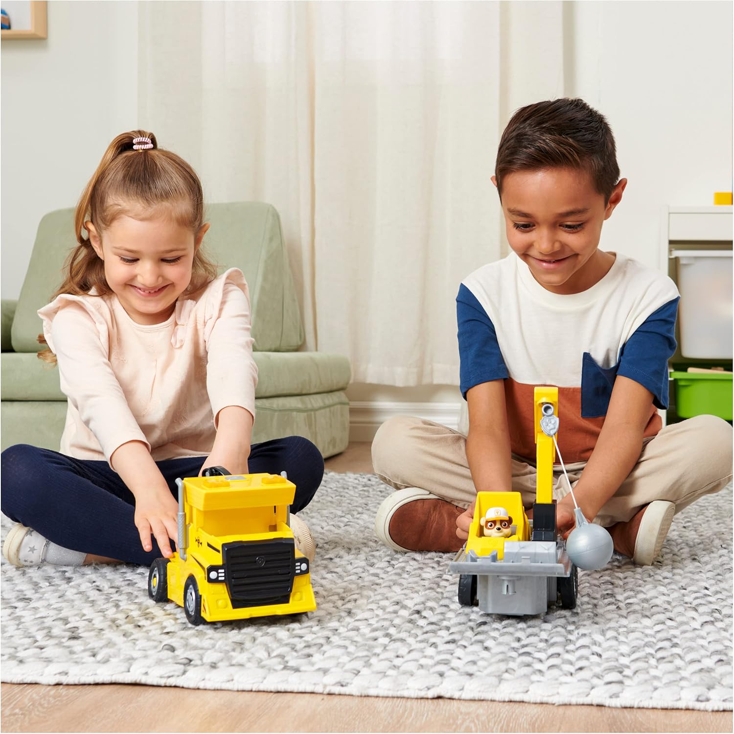 PAW Patrol Rubble 2-in-1 Transforming X-Treme Truck with Excavator Toy, Crane, Lights & Sounds, Action Figures – for Kids Ages 3 and Up