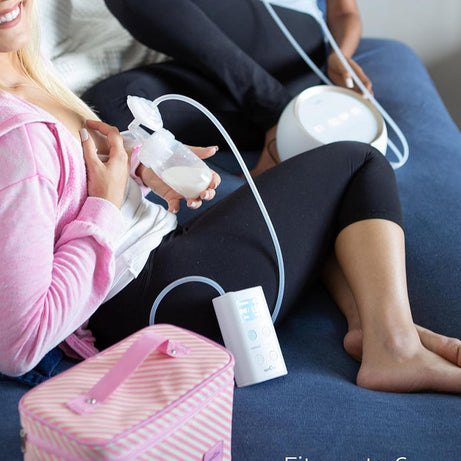 Spectra Cooler Kit – Insulated Breast Milk Storage Bag with Zipper Closure & Carry Handle | Holds Up to 6 Bottles | Includes Ice Pack & 2 BPA-Free 160ml Bottles