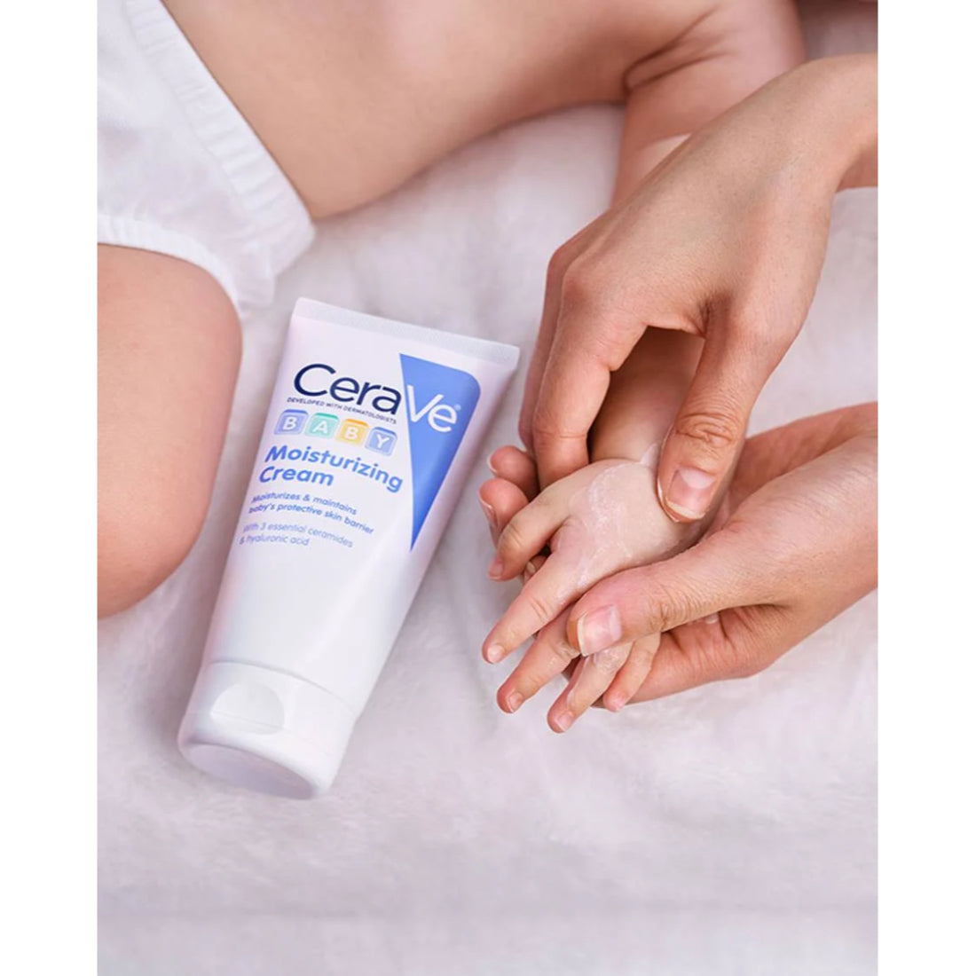 CeraVe Baby Moisturizing Cream with 3 Essential Ceramides & Hyaluronic Acid | Fragrance-Free & Eczema Safe | 5oz (142g) & 8oz (226g)