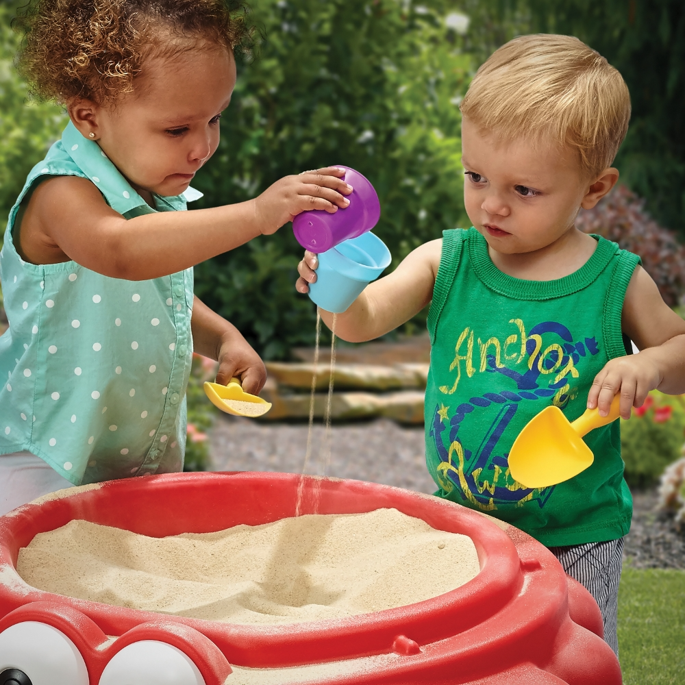 Step2 Crabbie Sand Table for Kids – Outdoor Crab-Themed Sensory Play Table with Lid & Accessories | Holds Up to 25 lbs Sand | Ages 1.5+ Years