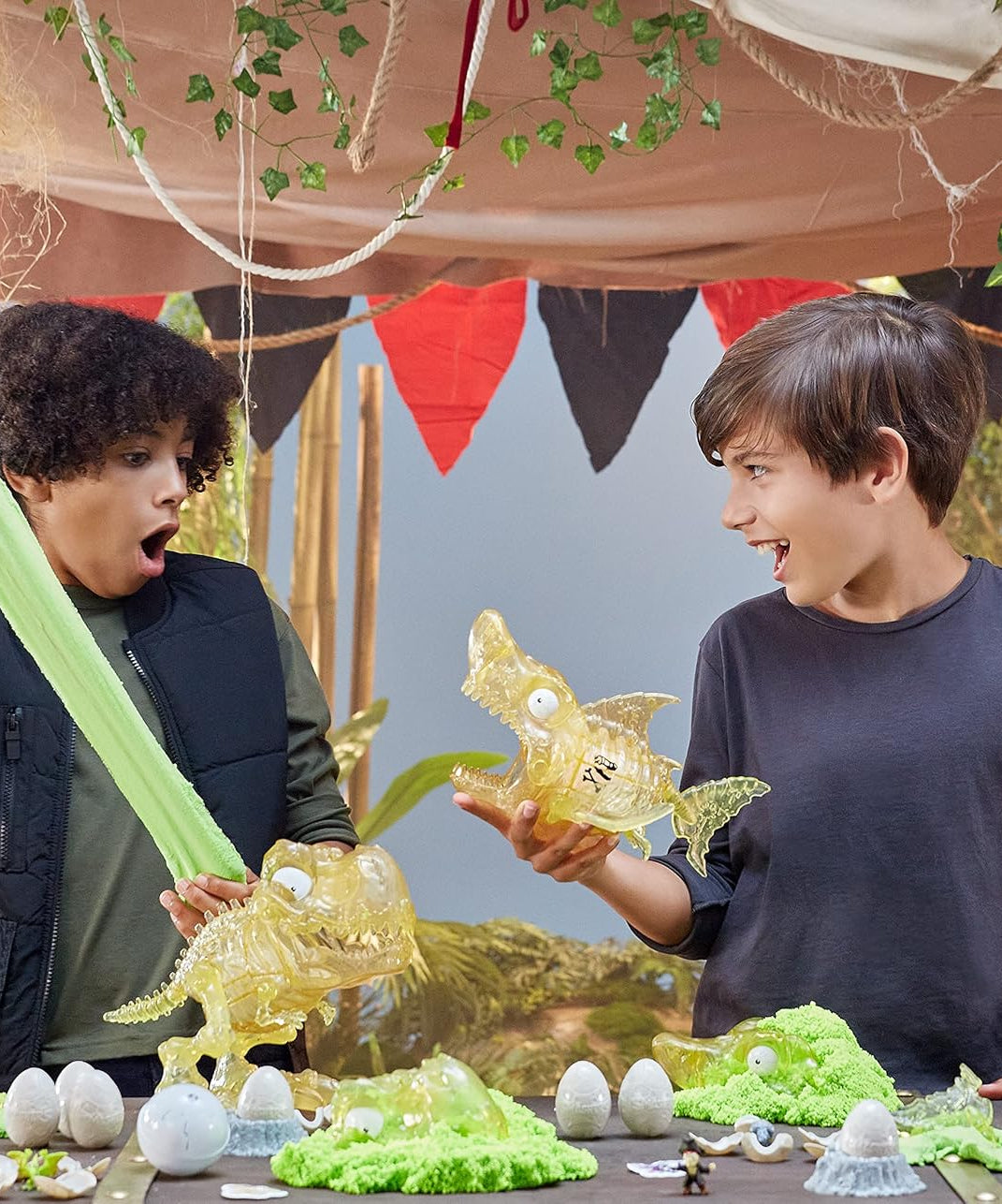 Zuru Smashers Dino Island - 28 Pieces Pirate Adventure Dino Toy for Kids 5+ with Sand, Slime & Over 30 Surprises - MINIMEE KIDS