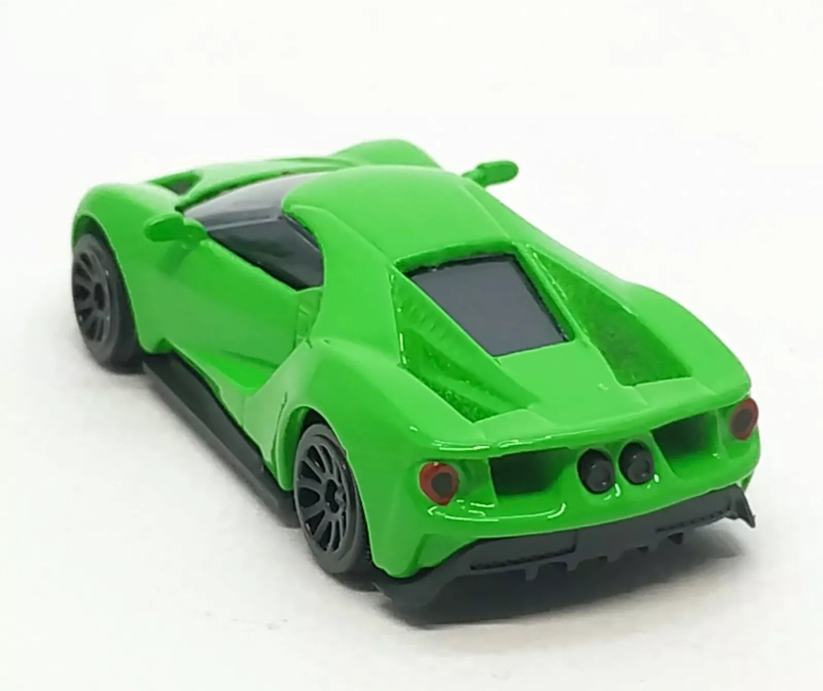 Majorette Street Cars Ford GT | Officially Licensed Green Die-Cast Metal Supercar, Realistic 1:64 Scale Model for Kids and Collectors Aged 3+