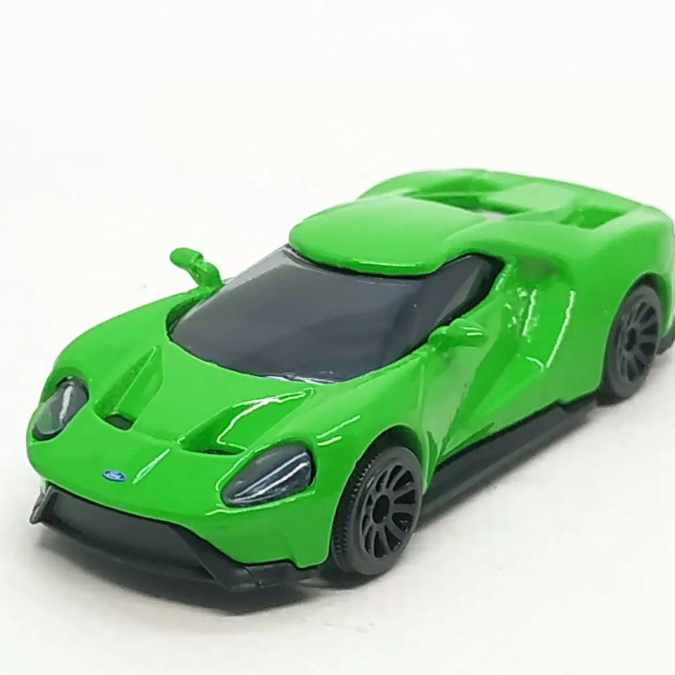 Majorette Street Cars Ford GT | Officially Licensed Green Die-Cast Metal Supercar, Realistic 1:64 Scale Model for Kids and Collectors Aged 3+