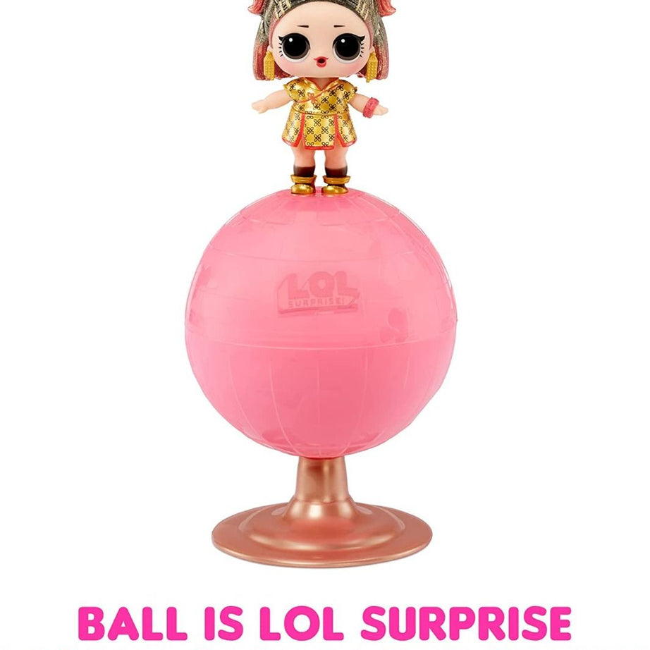 L.O.L. Surprise! World Travel Doll – 8 Surprises Inside Including Passport, Water Reveal & Fashion Accessories | Travel-Themed Collectible in Globe Packaging with Stand | Styles May Vary
