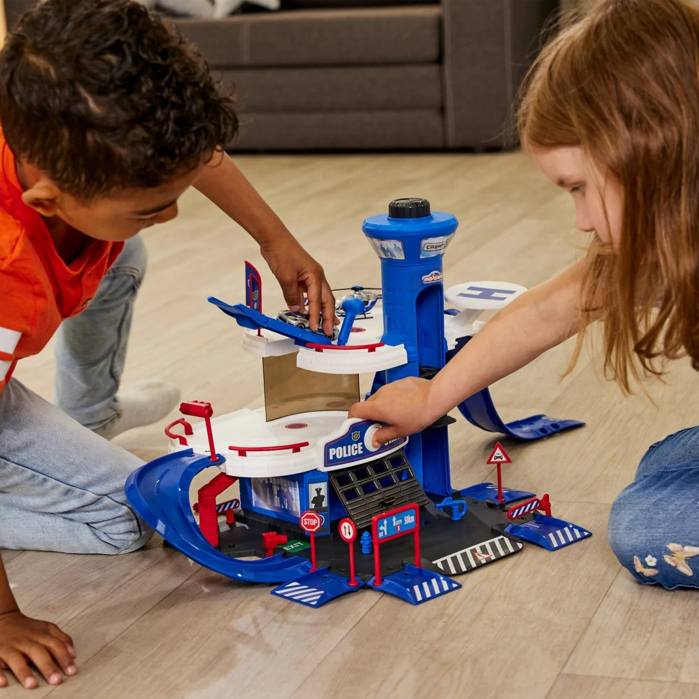 Majorette Creatix Police Station – 3-Story Police Set with Porsche Panamera Police Car, Toy Police Station for Kids Ages 5+ with Manual Lift, Helicopter Pad, Garage, and Access Ramps