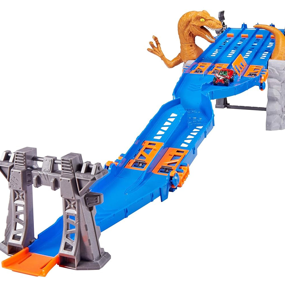 Zuru Metal Machines 4-Lane Raptor Attack Track Set with Hidden Ejectors and Exclusive Diecast Car, 1.2m/4ft Racing Track for Kids 4+ Years