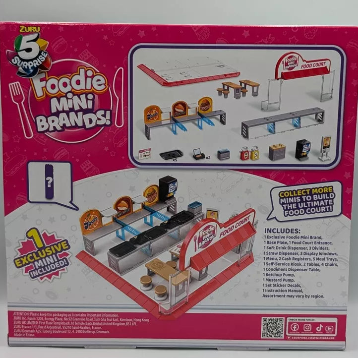 Zuru 5 Surprise Foodie Mini Brands Mini Food Court Playset - Includes Exclusive Mini, 31-Piece Set with Food Court Entrance, Dining Area & Food Accessories for Kids 3+ Years