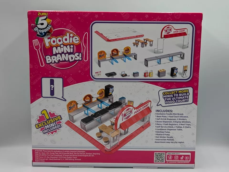 Zuru 5 Surprise Foodie Mini Brands Mini Food Court Playset - Includes Exclusive Mini, 31-Piece Set with Food Court Entrance, Dining Area & Food Accessories for Kids 3+ Years