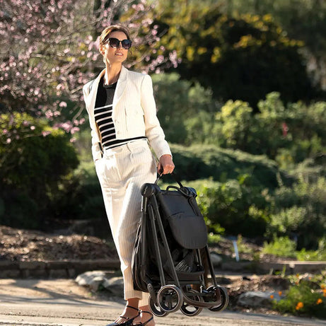 Nuna Ixxa Lightweight Compact Baby Stroller - Reversible Seat Pram for 0M+ (Up to 15kg) - Riveted Stylish and Versatile Stroller for Newborns and Toddlers