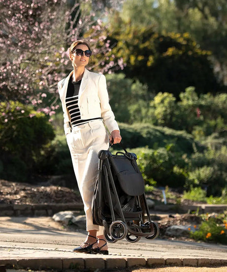 Nuna Ixxa Lightweight Compact Baby Stroller - Reversible Seat Pram for 0M+ (Up to 15kg) - Riveted Stylish and Versatile Stroller for Newborns and Toddlers