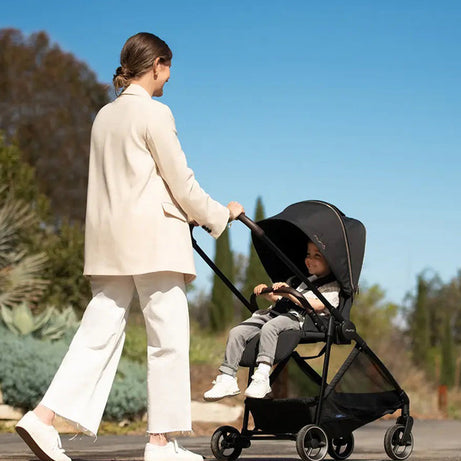 Nuna Ixxa Lightweight Compact Baby Stroller - Reversible Seat Pram for 0M+ (Up to 15kg) - Riveted Stylish and Versatile Stroller for Newborns and Toddlers