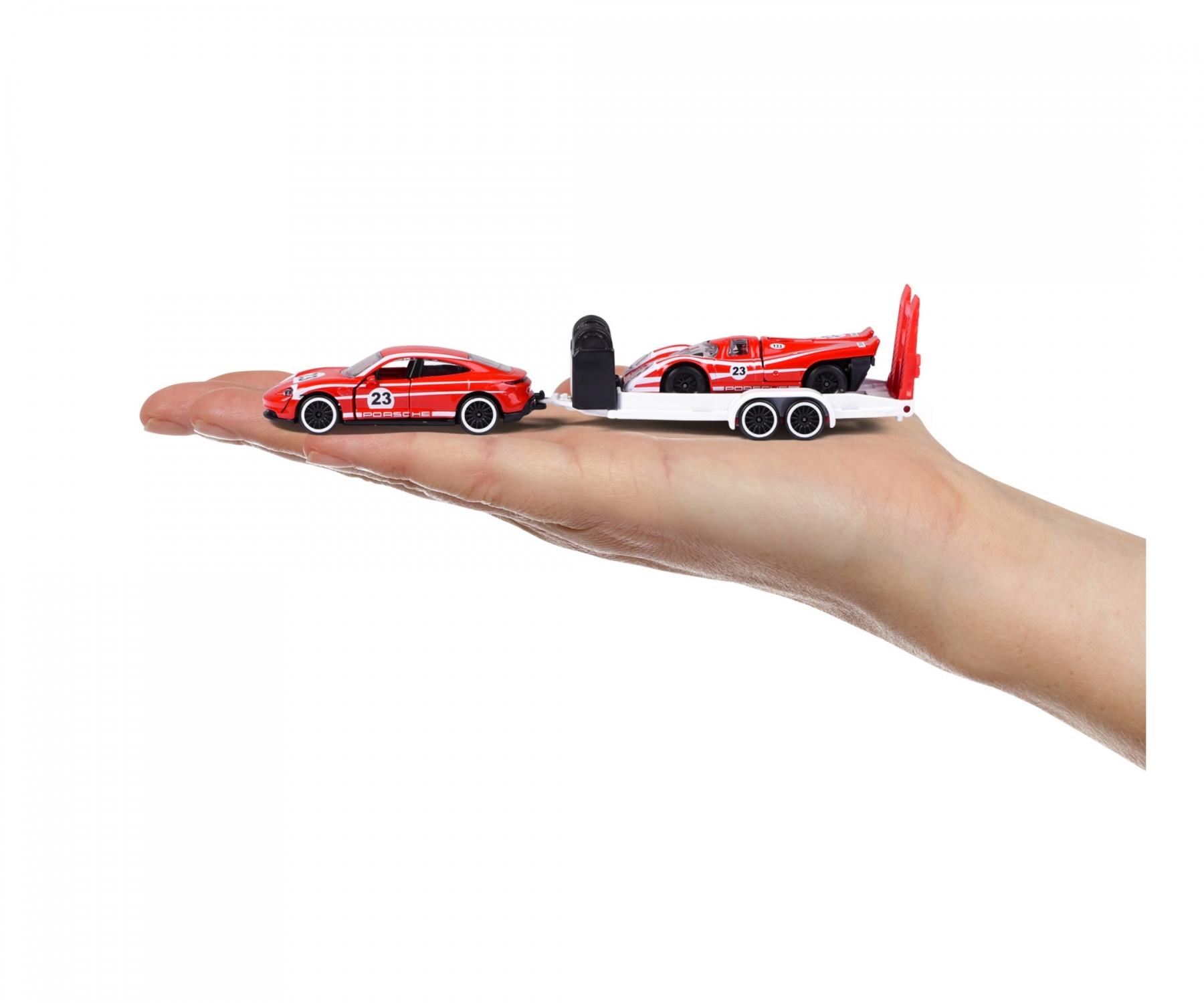 Majorette Porsche Race Trailer Set – Officially Licensed 1:64 Scale Die-Cast Toy Cars with Trailer | Porsche Cayenne, Panamera, Taycan with Matching Race Cars | Metal Body & Opening Parts | Ages 3+