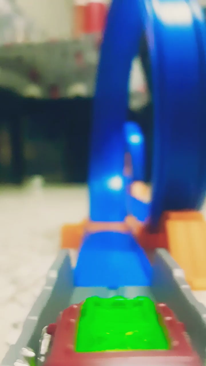 Zuru Metal Machines T-Rex Attack Building Trackset with Powerful Launcher, Double 360 Loops & Mini Racing Car – 2.63m/8.63ft Track Length