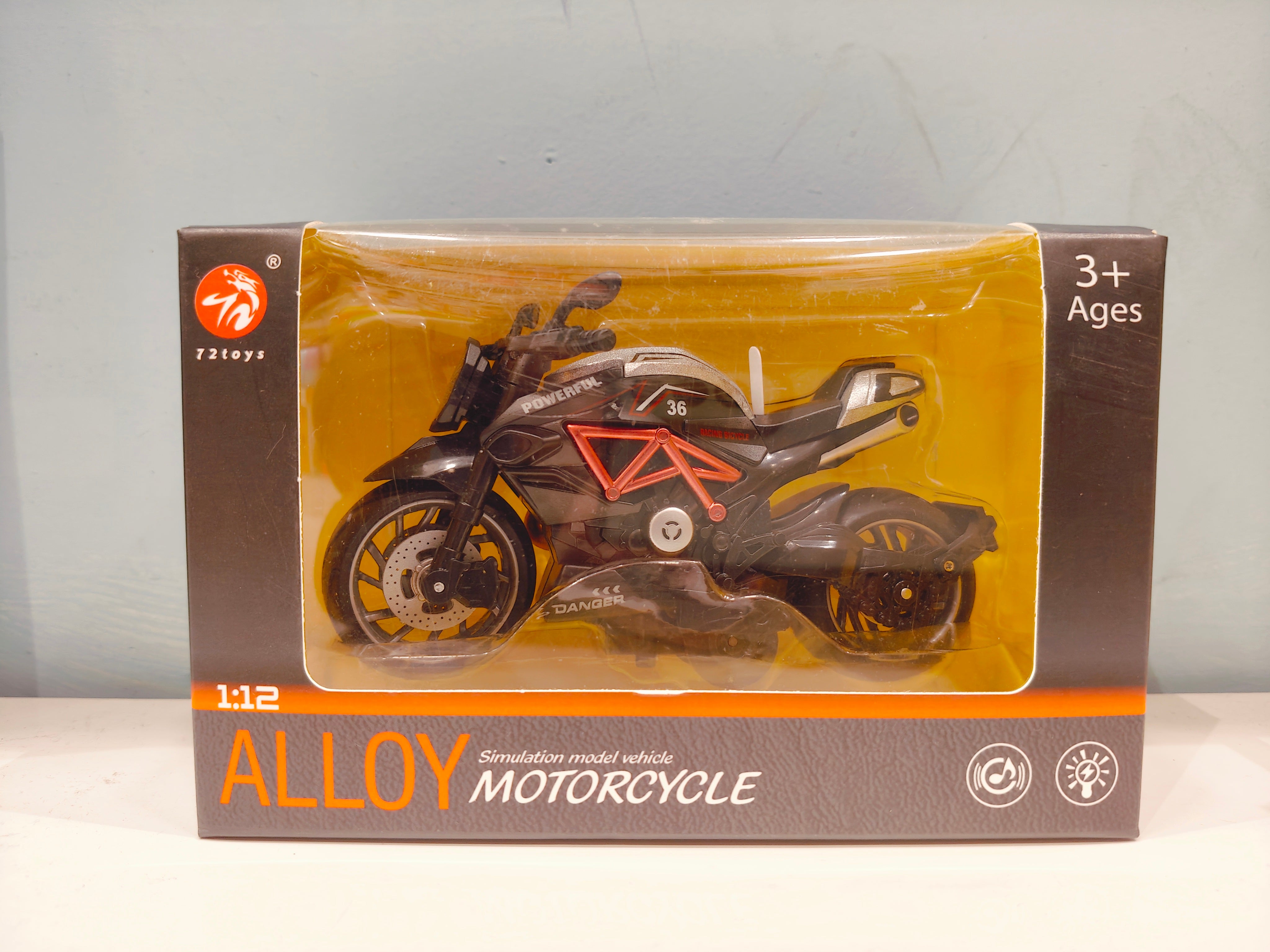 Alloy Motorcycle Simulation Model Vehicle - 1:12 Scale Ducati Diavel Look-Alike | Pull Back Toy for Kids 3+ Years