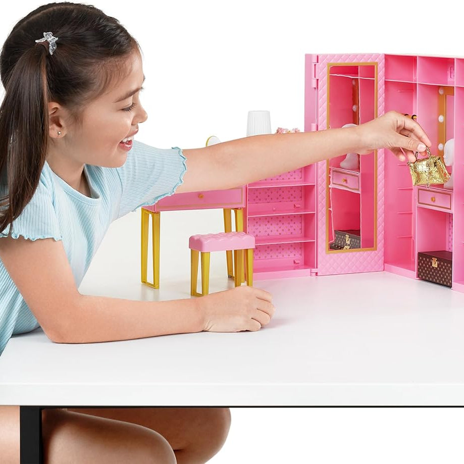 Zuru Mini Brands Mini Fashion Dream Wardrobe with Exclusive Metallic Mini Fashion Bag and 25+ Storage Areas for Doll Accessories - Perfect Gift for Fashionistas